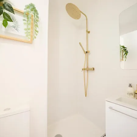 Daire - Luxury Bussy-Saint-Georges